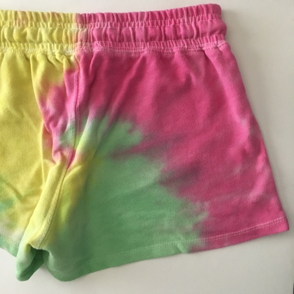 Tie-Dye Shorts 🩳 - Picture 4 of 7